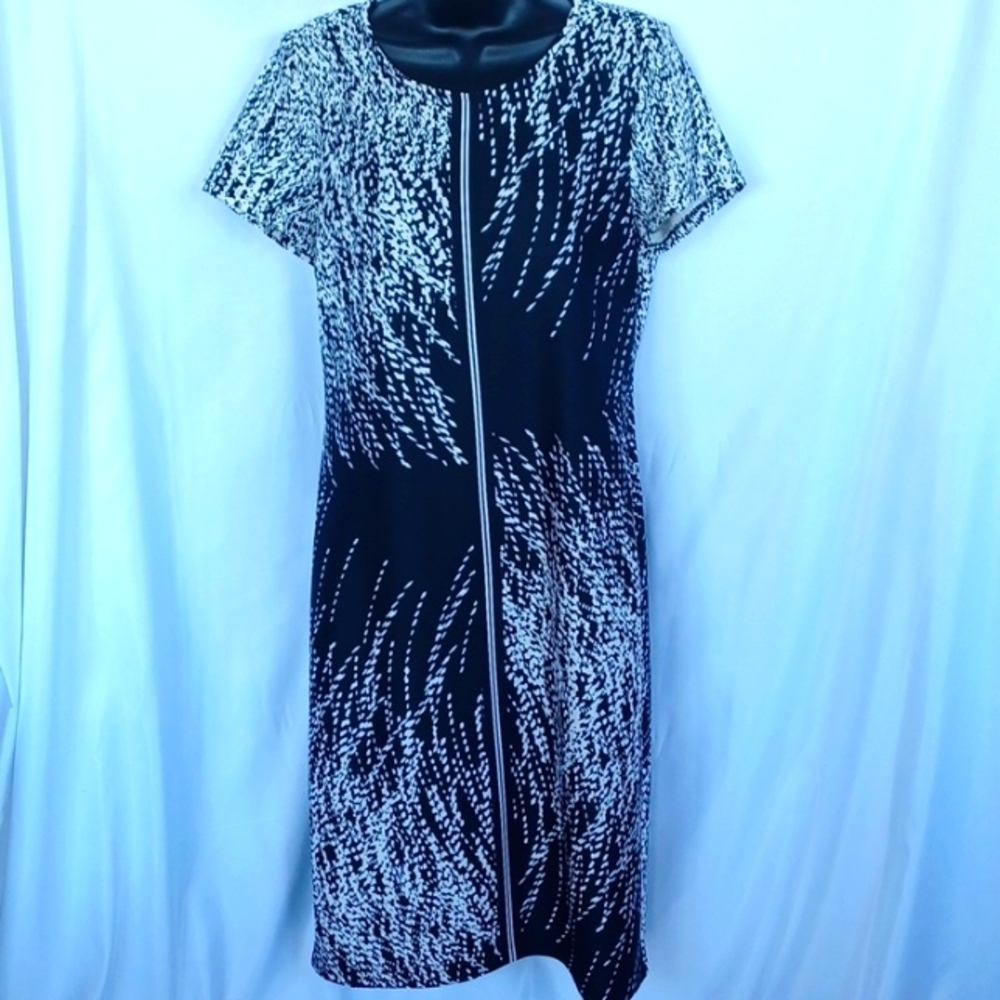 Metaphor Sheath black & white stretch sz 14 cap sleeves rounded neck, 20" ptp